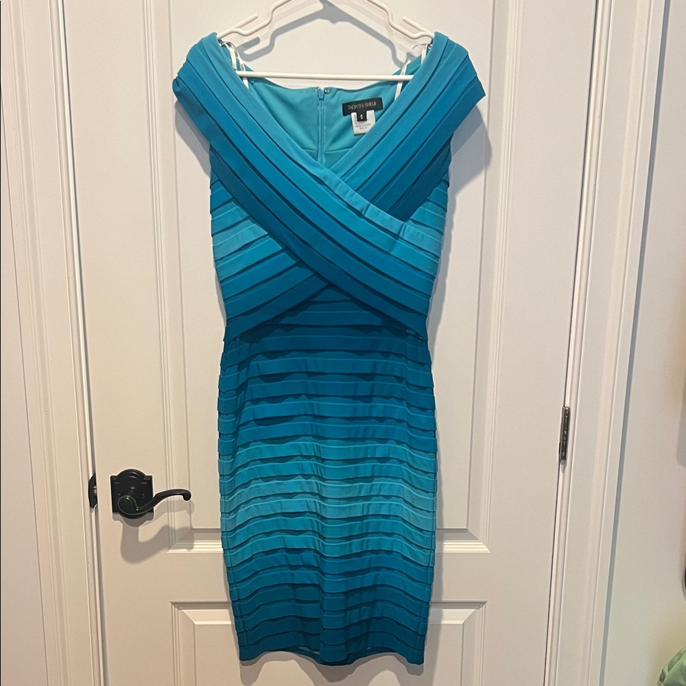 Tadashi Shoji Teal Cocktail Dress, Form fitting